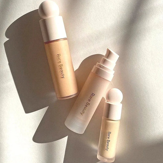 Combo Rare Beauty – Base Líquida 4 em 1 + Spray Fixador + Blush